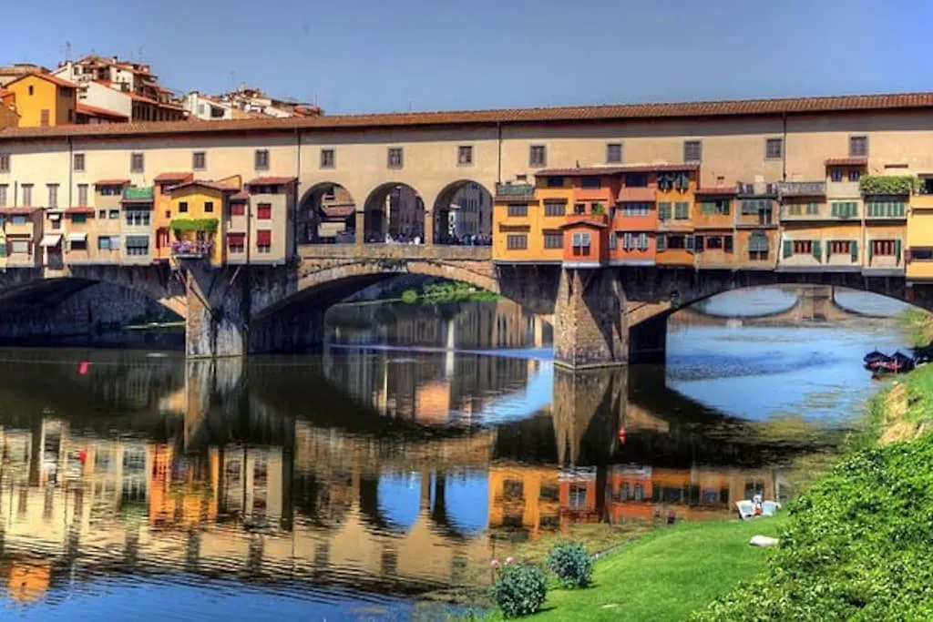 Ponte Vecchio Flat-1